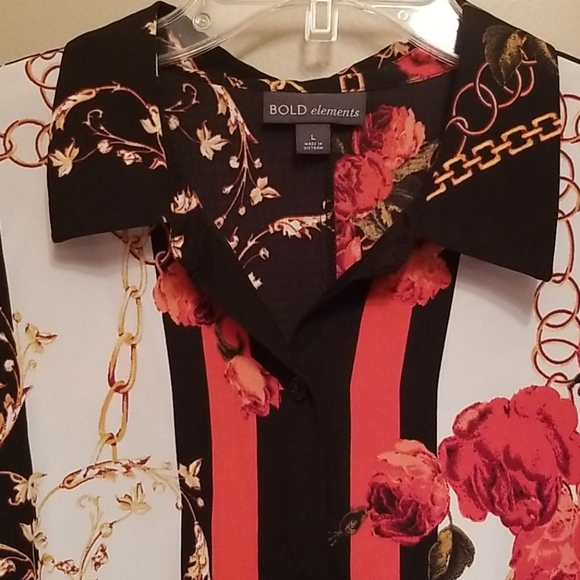 Bold Elements chained roses cold shoulder top - Picture 5 of 7